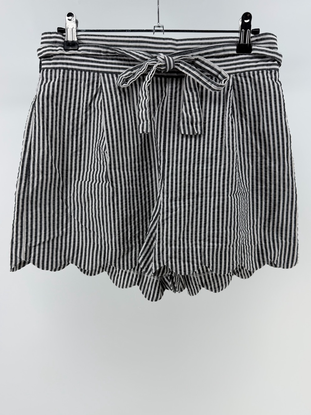 H&M 100% Cotton Navy White Striped Scallop-Hem Tie-Waist Shorts, Women's 10